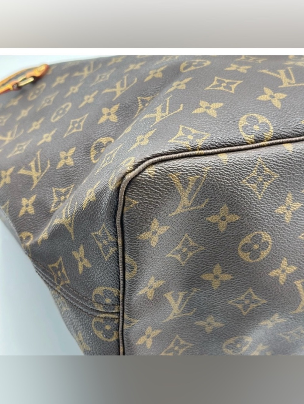 Louis Vuitton 
LV Monogram Neverfull GM - Picture 7 of 15